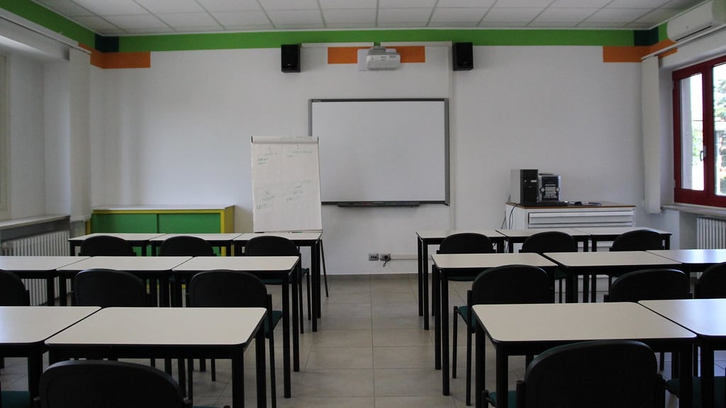 Boom di aggressioni contro i docenti: il sondaggio choc