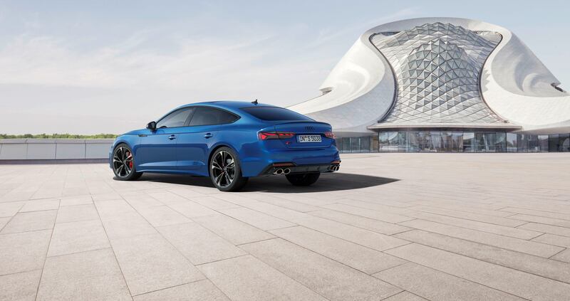Audi S4 e S5 Black Edition: guarda le foto 1