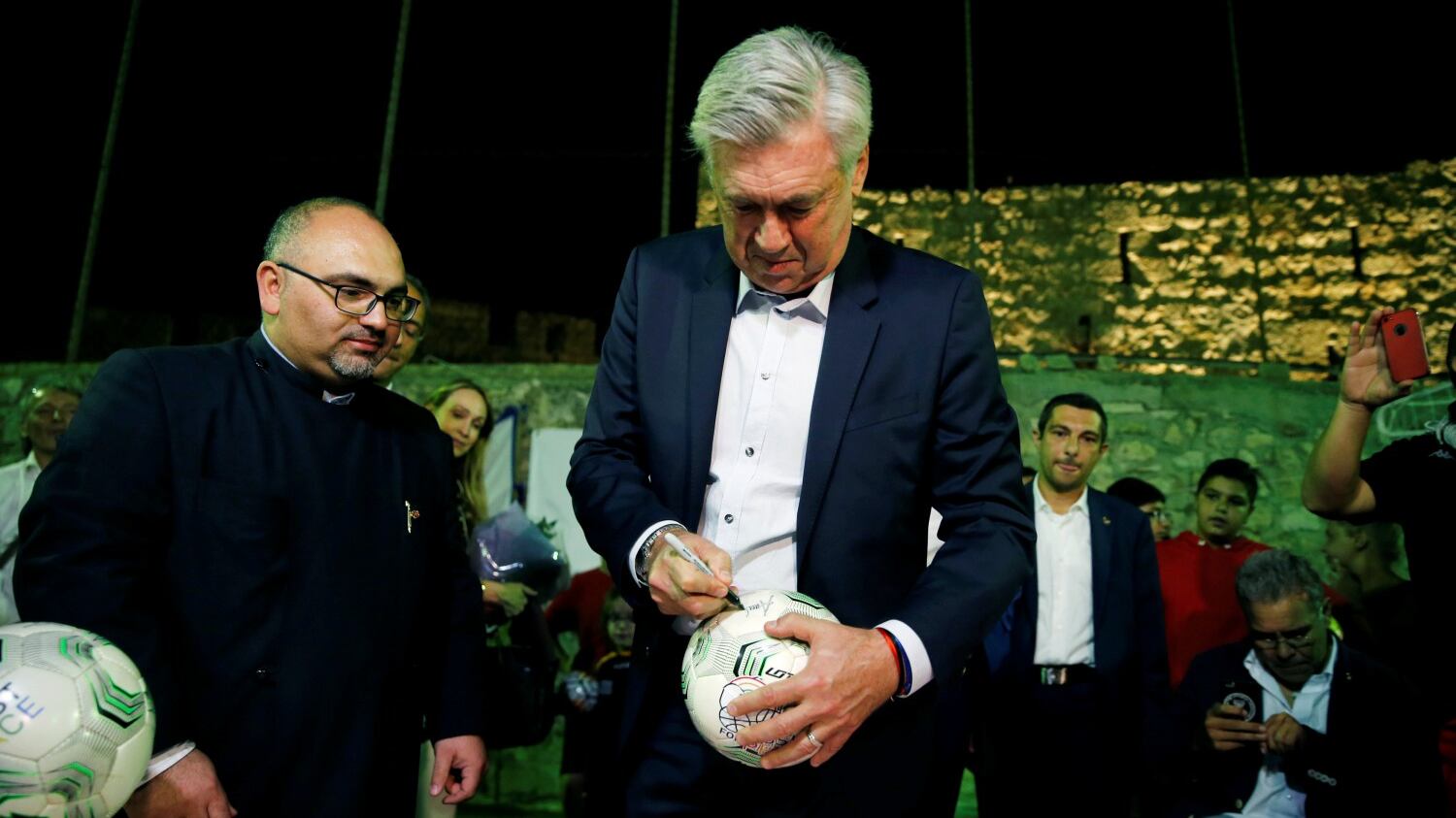 Ancelotti "tranquillizza" Montella: "Mi riposerò i prossimi 10 mesi"