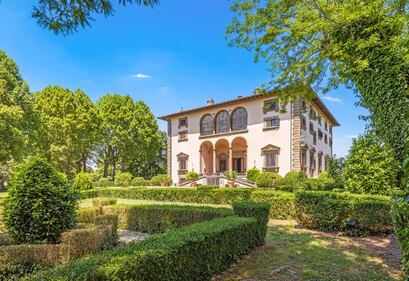 In vendita la villa degli Agnelli tra Firenze e Pisa 1