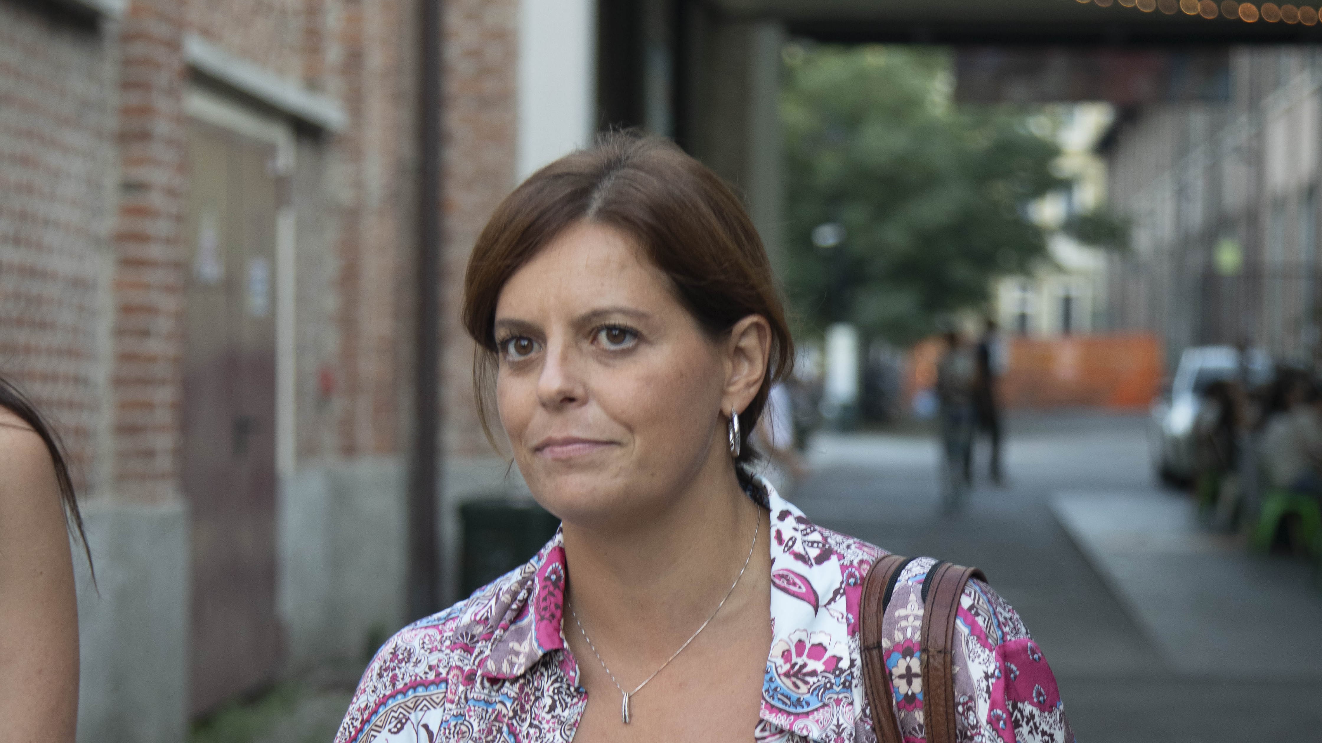 Salis condannata: sfruttava e umiliava due collaboratori. Ora dovrà risarcirli