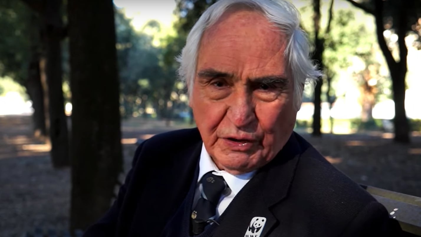 "Niente doccia", "Danneggia la causa". Le eco-contraddizioni di Pratesi