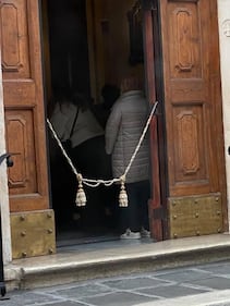 Bari, il centro affollato nel giorno di festa 4