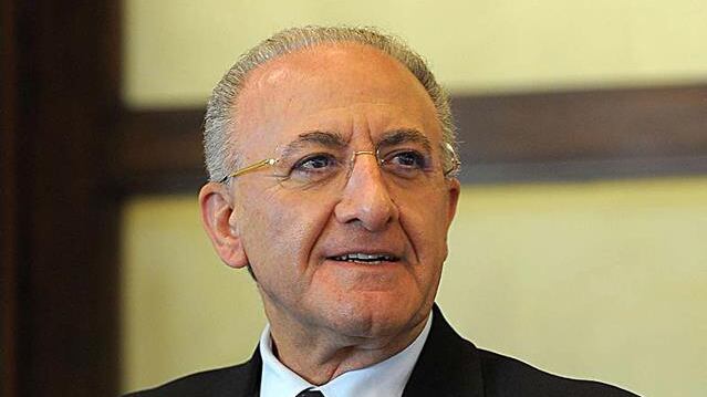 De Luca sfida Salvini a duello: "Pronto a confronto quando vuole"