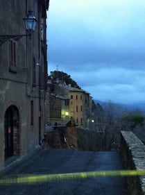 Volterra, crollano le mura medievali 3