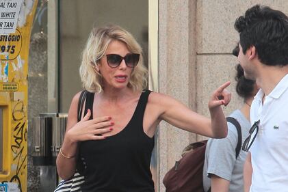 Alessia Marcuzzi hot in vacanza 14