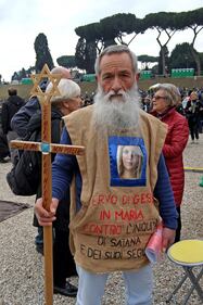 I manifestanti al Family Day 13