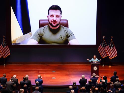 Il consigliere di Zelensky rivela: "Quando può finire la guerra..."