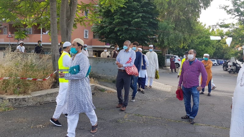 I musulmani invadono Roma per la fine del Ramadan 5