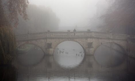 Londra torna vittoriana con la nebbia 1