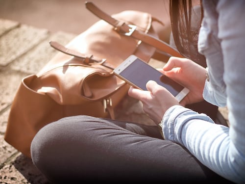 Sesso: gli adolescenti si informano su Internet