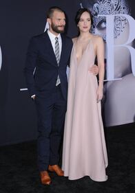 Dakota Johnson senza reggiseno per "50 Sfumature di Nero" 37