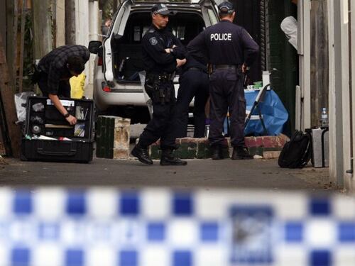 Australia, 19enne stermina famiglia durante un raptus di follia