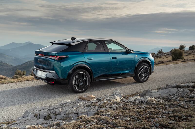 Peugeot e-3008: guarda tutte le foto 7