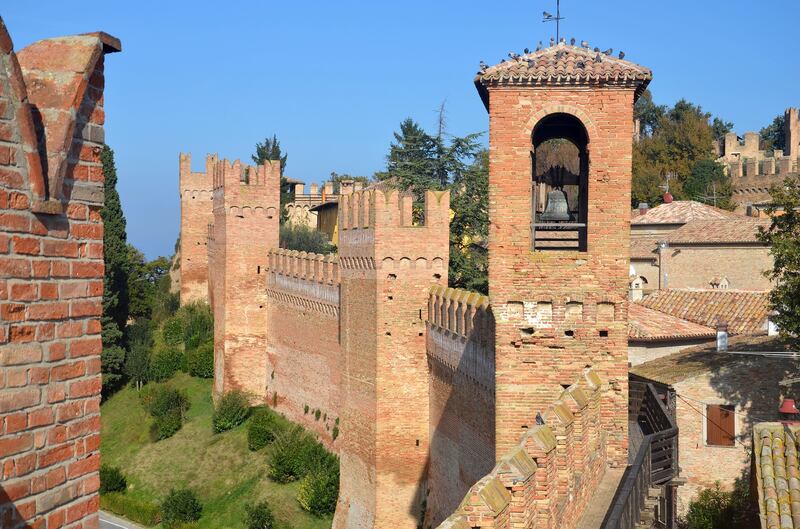 Gradara, mura esterne