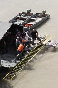 Continua la ricerca dei turisti dispersi nel Danubio 6