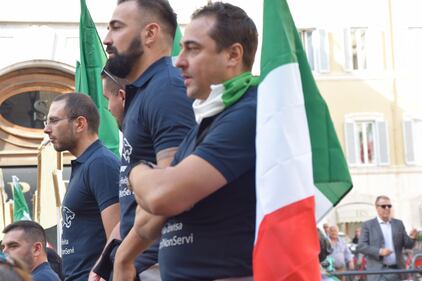 La manifestazione delle forze dell'ordine 5