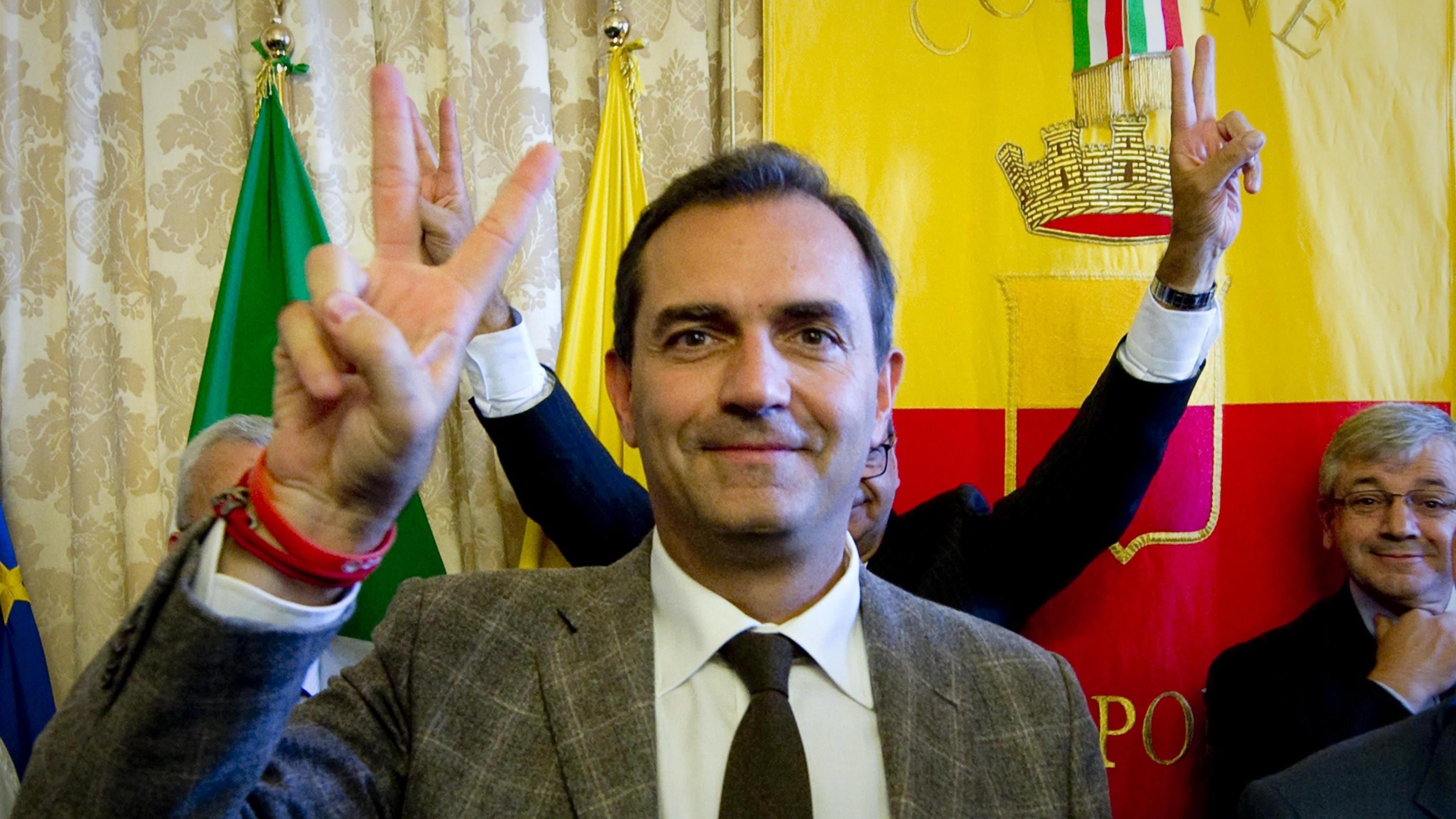 Ora Giggino 'a manetta se la prende coi clochard