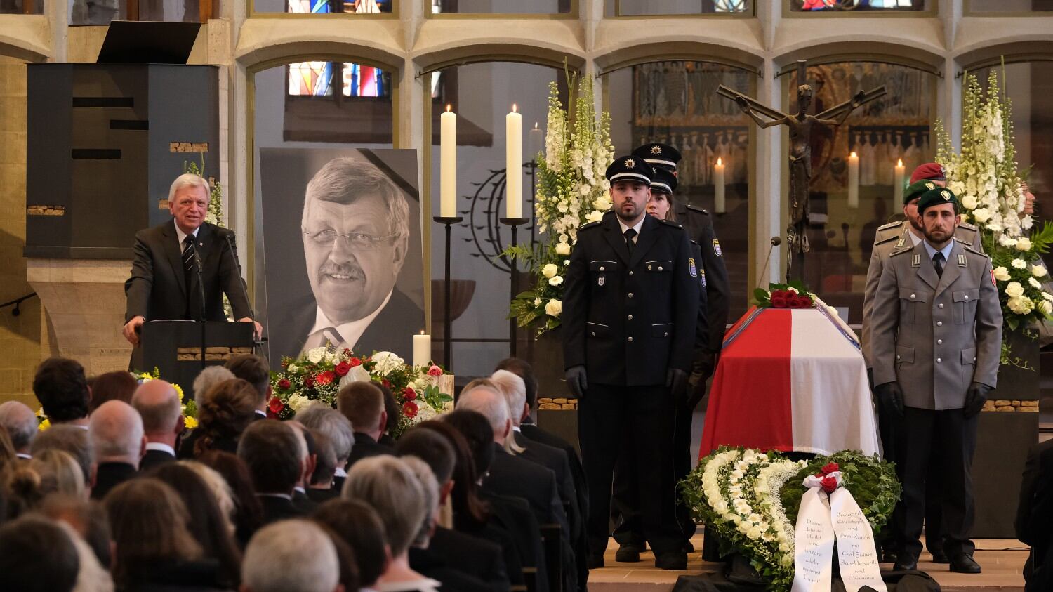 È in manette l'assassino del politico pro-rifugiati: "Legato all'ultradestra"