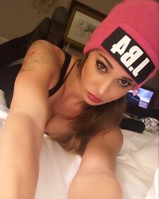 Belen Rodriguez hot, bikini in Malesia 29