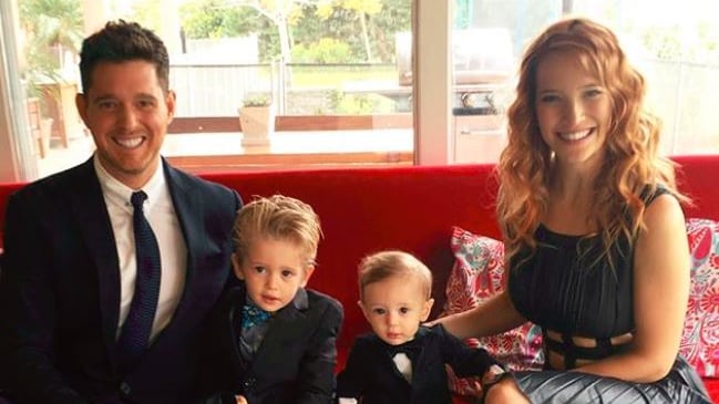 Michael Bublé ritrova la felicità: il figlio guarisce dal tumore e la moglie aspetta una bambina