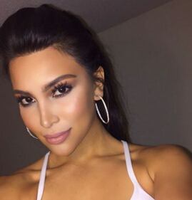 Kamilla Osman, sosia della Kardashian 3