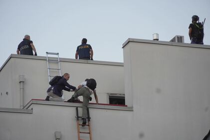 Altro sgombero a Firenze: liberato edificio dell'Asl Toscana 2