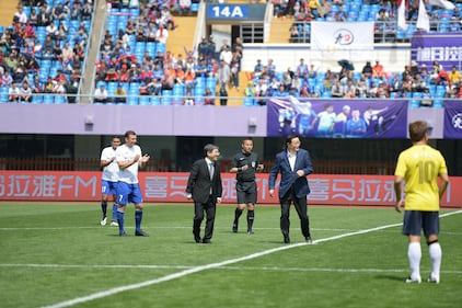 Il "Legend team" italiano porta il calcio in Cina 4