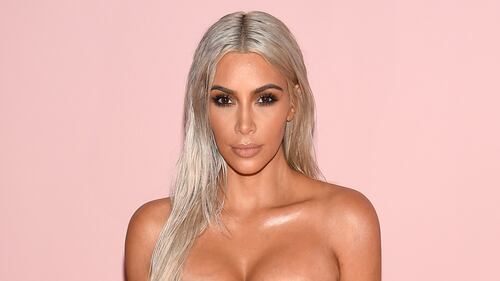 Kim Kardashian, seno e perizoma in mostra su Instagram 1