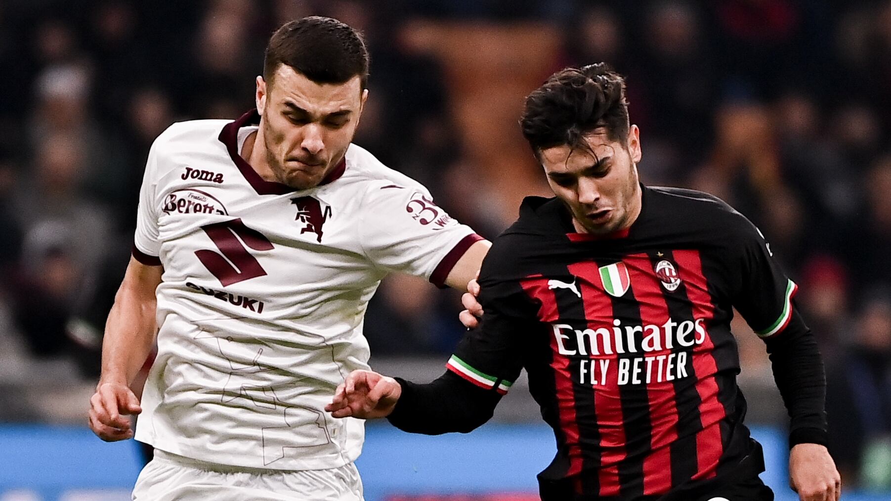 Calciomercato, tra colpi e sogni: per il Napoli è un Buongiorno, il Milan al bivio per l'attaccante