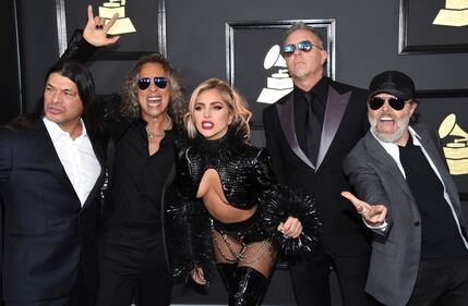 Grammy 2017, i look più sexy sul red carpet 39