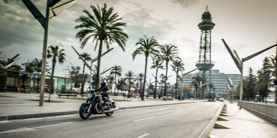 Moto Guzzi California 1400 Custom 13