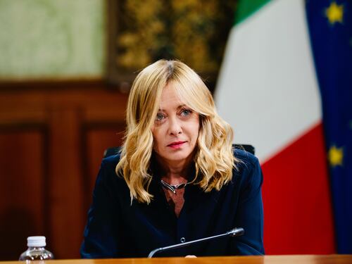 Fratelli d'Italia cresce ancora e sfonda il 30%: ecco chi sale e chi scende