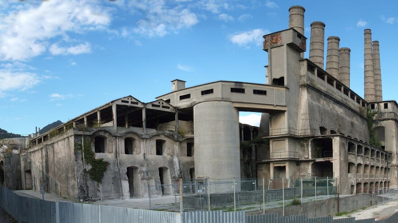 Cos'è l'urbex, l’esplorazione urbana tra storia e rischi
