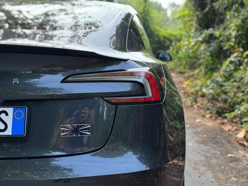 Tesla Model 3 Performance 2024: guarda la gallery della super berlina elettrica 8