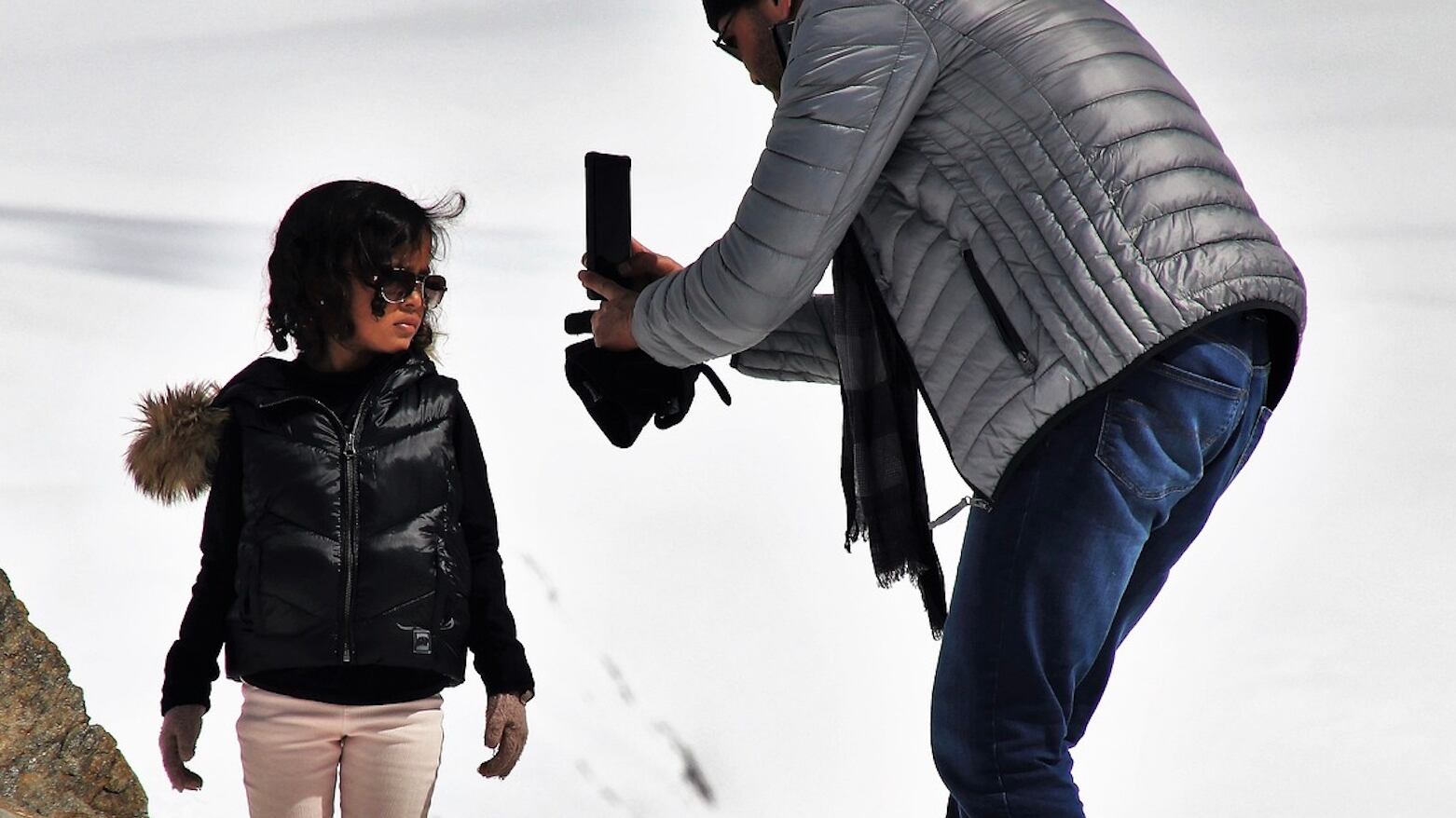 La legge contro lo "sharenting": niente più foto dei figli online, a tutela dei minori