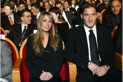 Ilary Blasi, le foto della sexy conduttrice 3