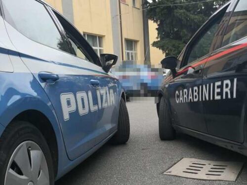 Maxi blitz nel Napoletano: nei guai 63 persone legate al clan De Luca-Bossa