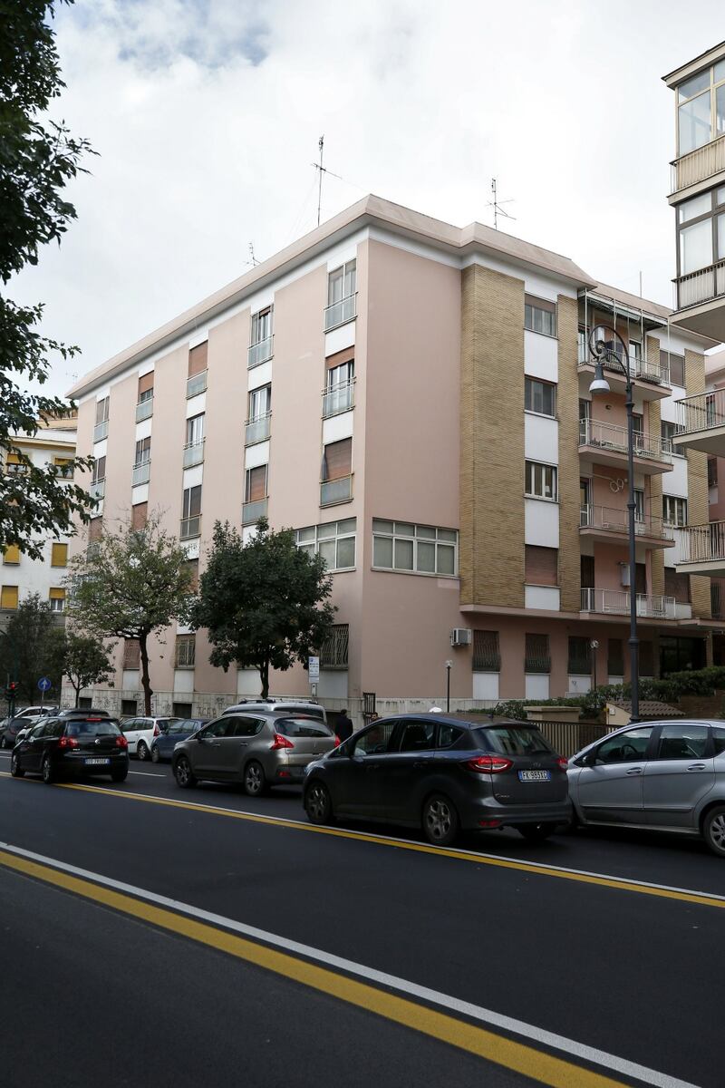 Il palazzo dove abita l'ex ministro Trenta 2