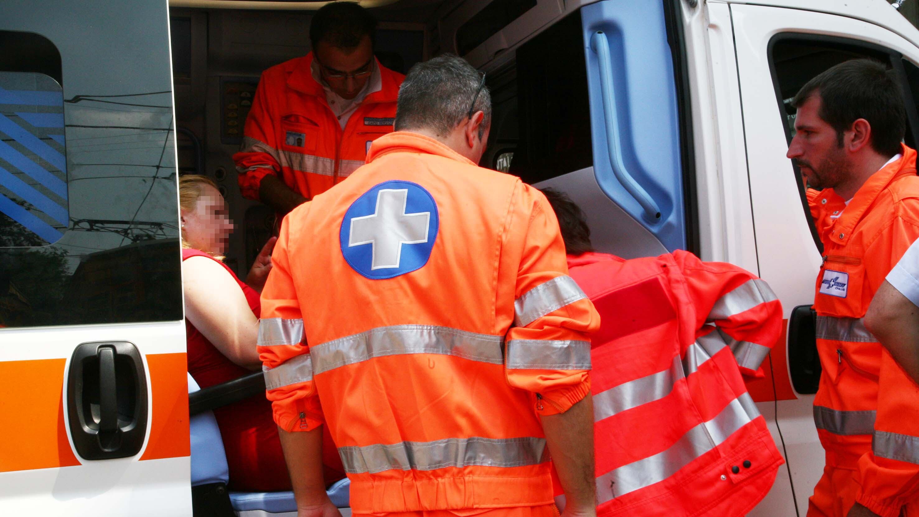Perde il posto e si dà fuoco: grave un 28enne a Potenza