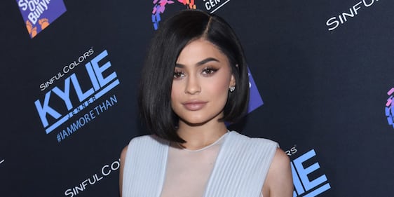 Kylie Jenner hot in reggiseno 27