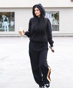 Kylie Jenner hot sul red carpet per Marie Claire 38