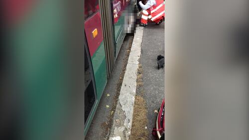 Roma, donna investita da un tram ai Parioli: estratta viva dai vigili del fuoco 3