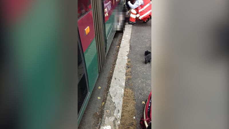 Roma, donna investita da un tram ai Parioli: estratta viva dai vigili del fuoco 3
