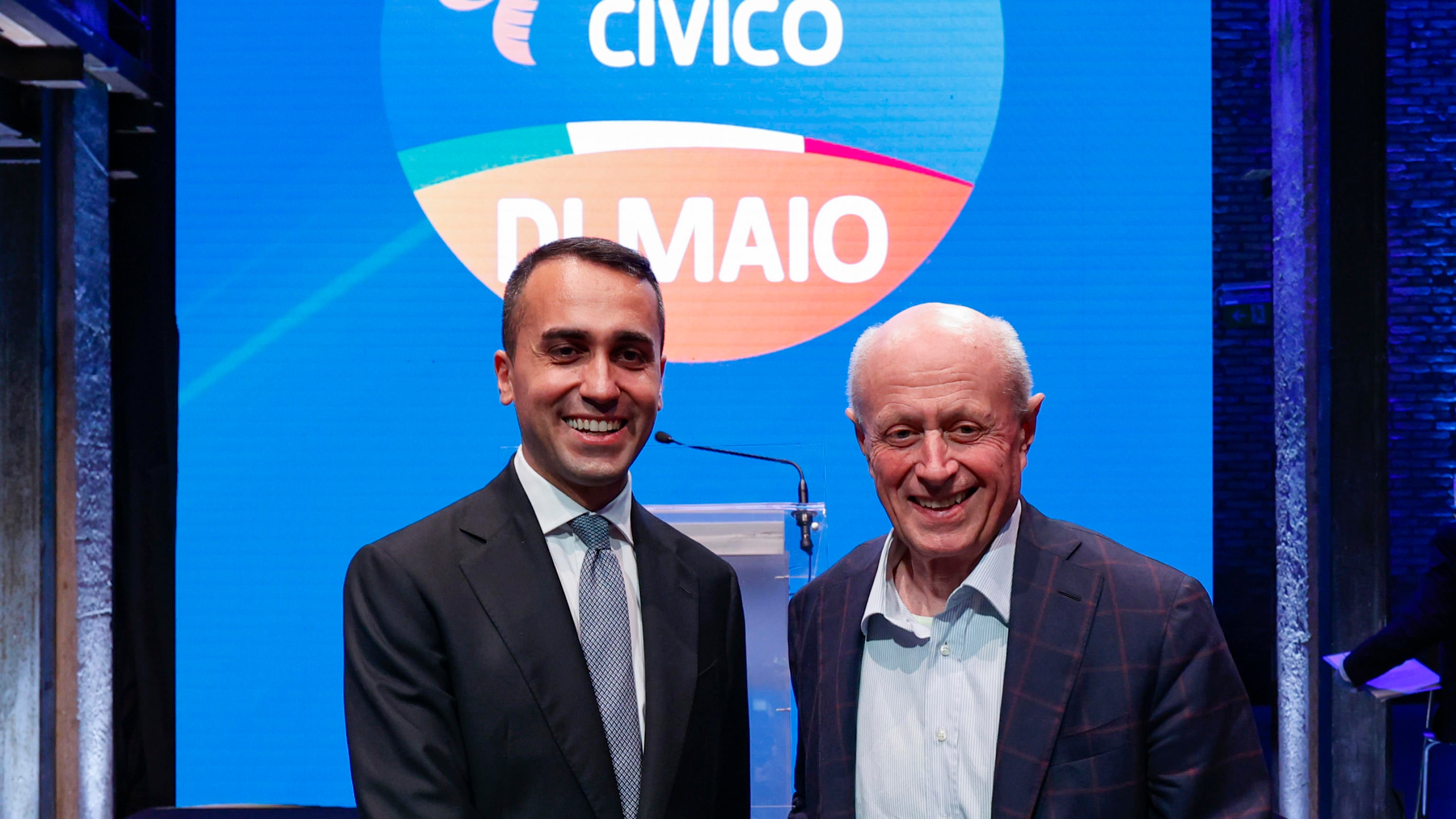 "Impegno Civico esiste già". Arriva la diffida: guai per Di Maio