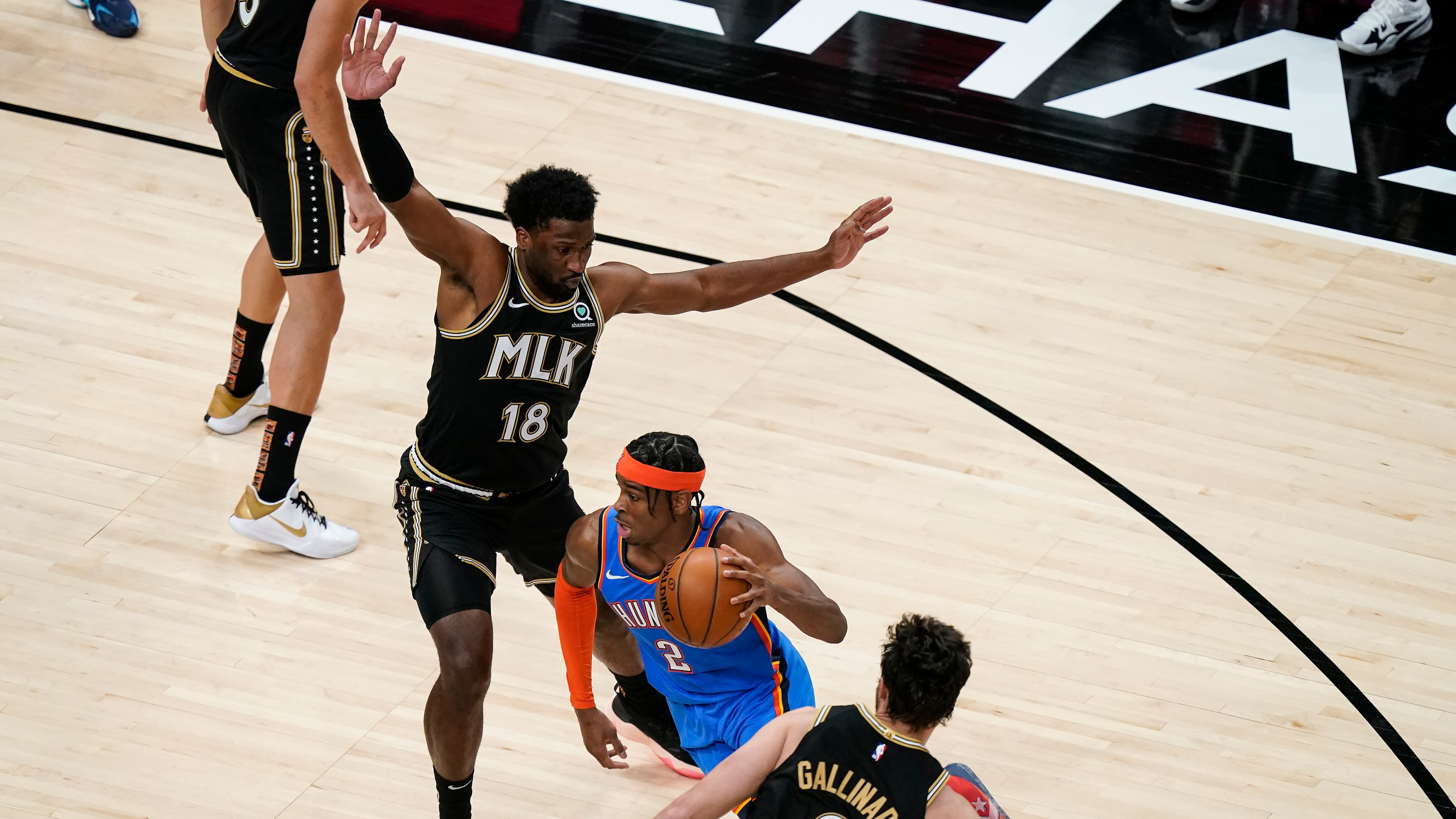 Svolta Nba: quintetto senza americani