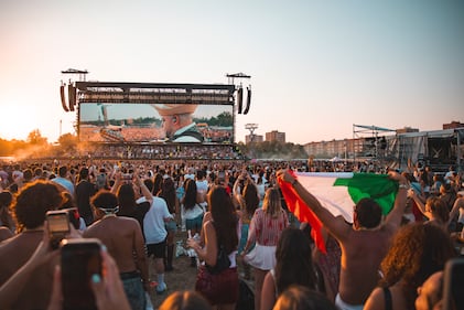 Le foto più belle del concerto di Bad Bunny a Milano 4