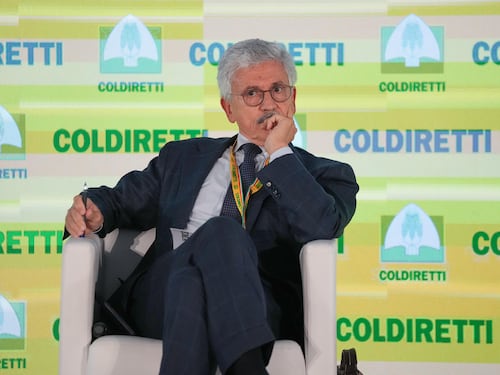 Lo zampino di D'Alema dietro Conte: così ha costruito la sinistra grillina