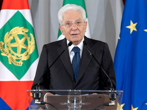 Cernobbio, Mattarella: “Serve convivenza pacifica, a rischio prospettive dell’economia globale”