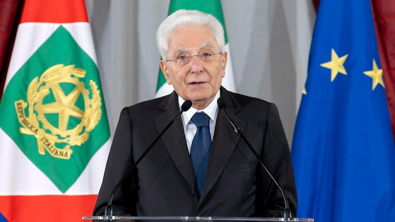 Mattarella: “Non rivolgersi ai giovani con indifferenza o meschina sottovalutazione”